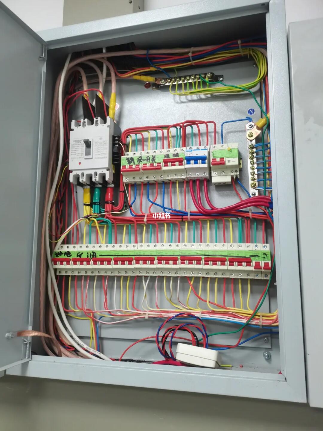 专业水电维修与电气安装 守护家庭与商业场所的安全基石